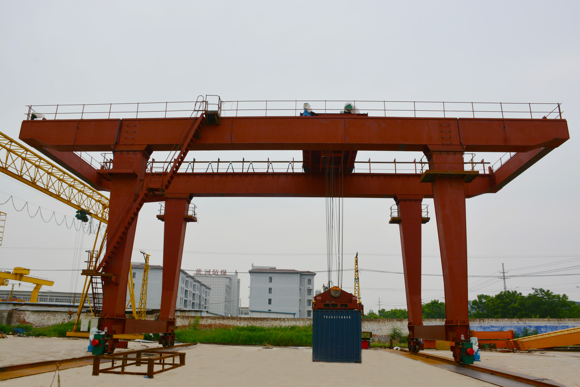 集裝箱門(mén)機(jī)